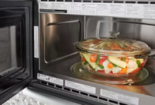 can you put glass in the microwave
